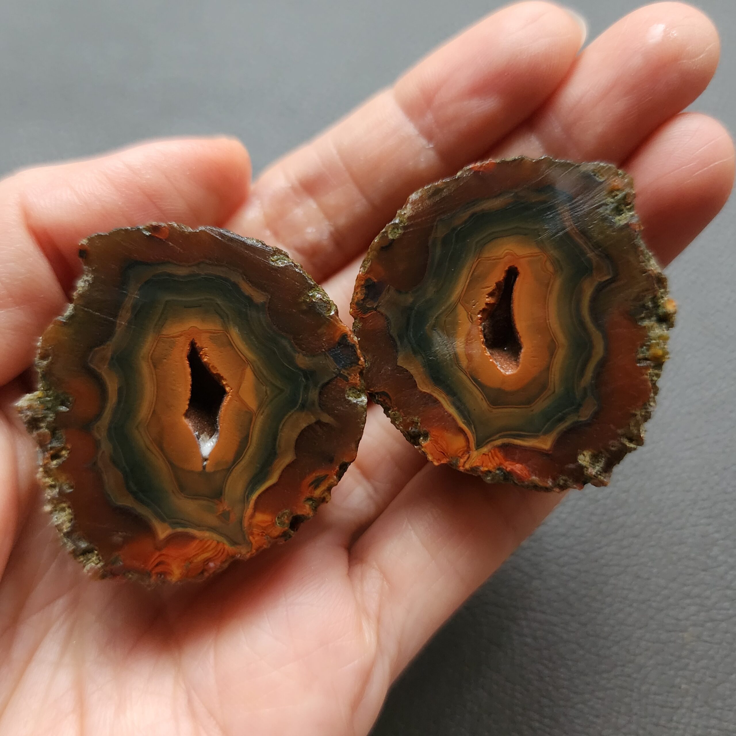 Zhanguo Red Agate Pair Stone (unpolished) ZR011
