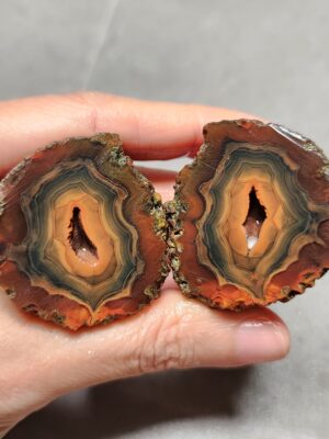 Zhanguo Red Agate Pair Stone (unpolished) ZR011
