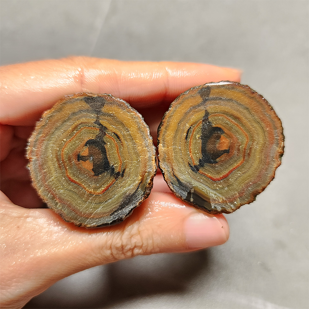 Zhanguo Red Agate Pair Stone (unpolished) ZR013