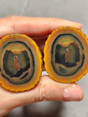 20260425_153732 Zhanguo Red Agate Pair Stone (unpolished) ZR016