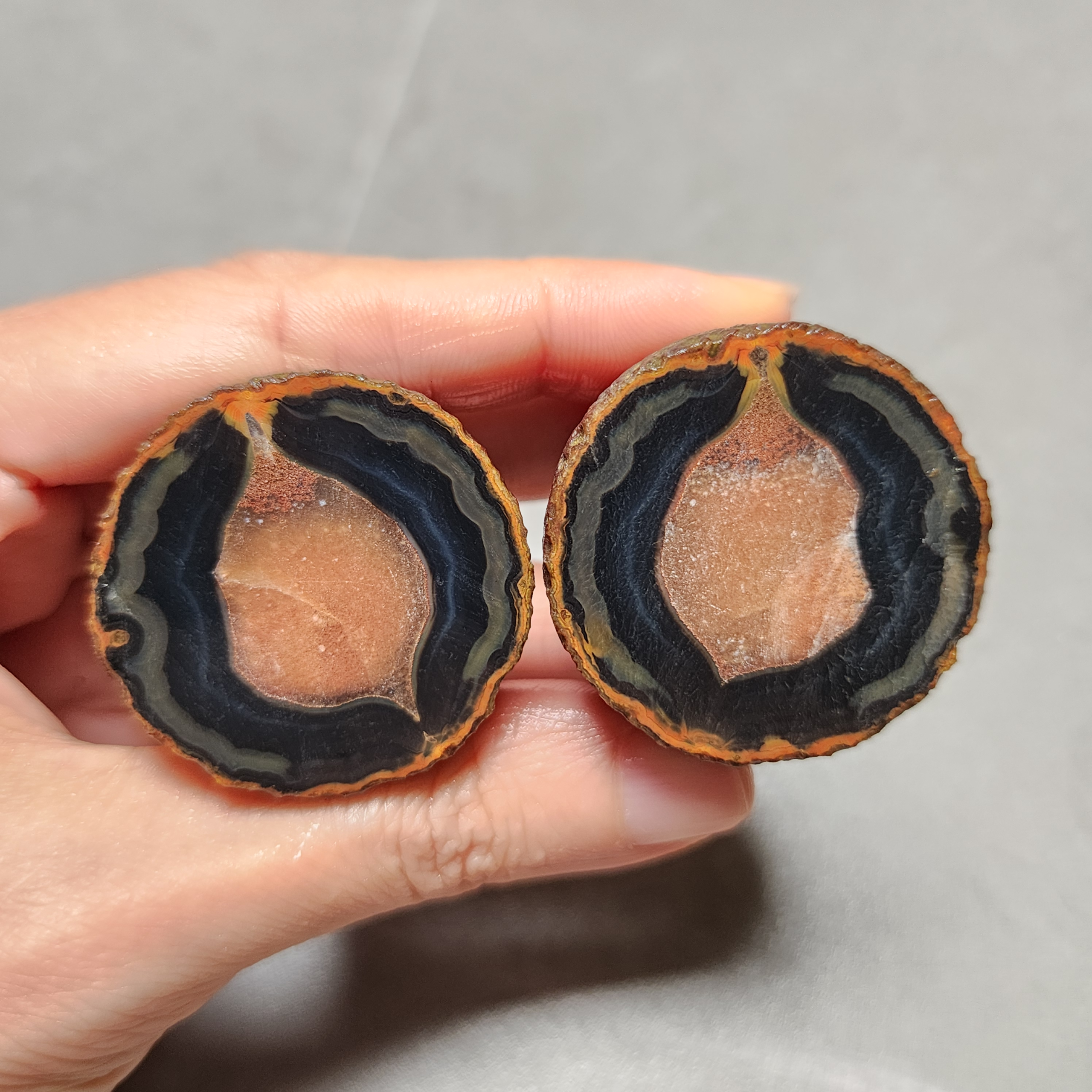 Zhanguo Red Agate Pair Stone (unpolished) ZR019