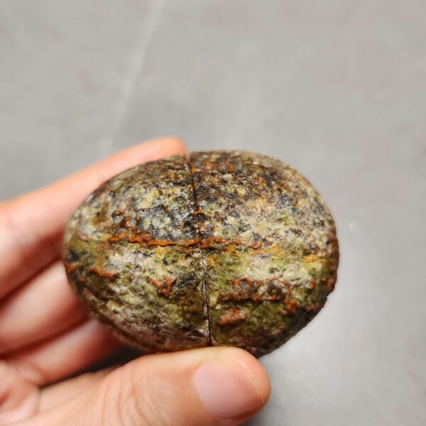 Zhanguo Red Agate Pair Stone (unpolished) ZR038