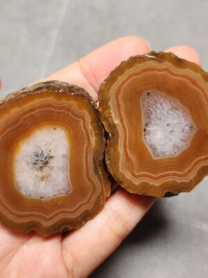 Zhanguo Red Agate Stone (unpolished) ZR051