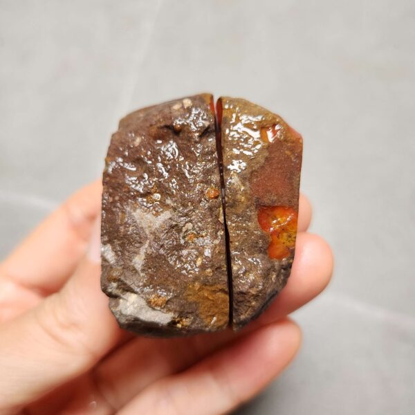 Zhanguo Red Agate Stone (unpolished) ZR029