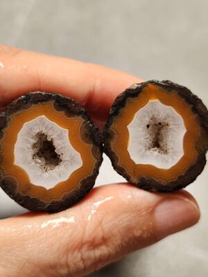 Zhanguo Red Agate Pair Stone (unpolished) ZR070