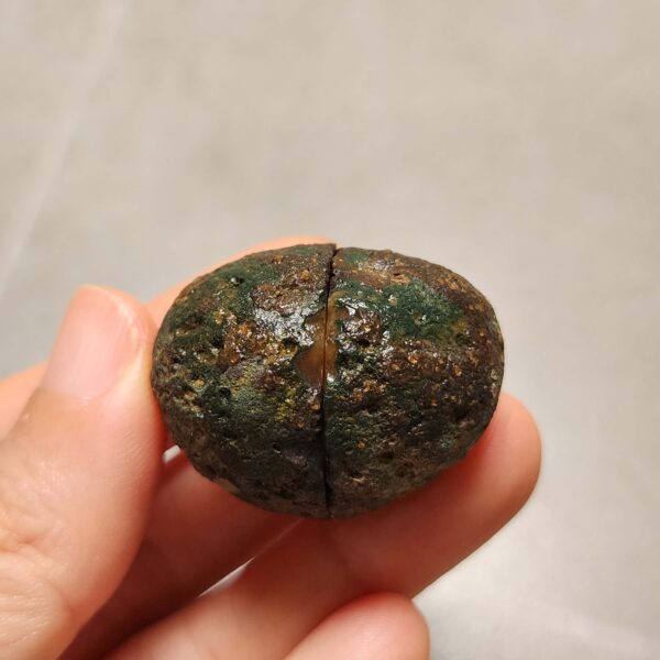 Zhanguo Red Agate Pair Stone (unpolished) ZR070