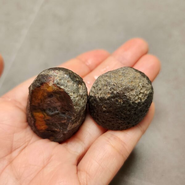 20260726_155129 Zhanguo Red Agate Pair Stone (unpolished) ZR084